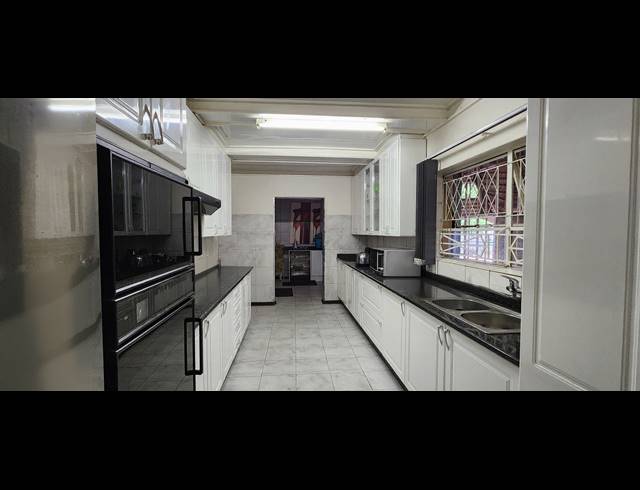 4 BEDROOM HOUSE FOR SALE IN SASOLBURG EXT 11